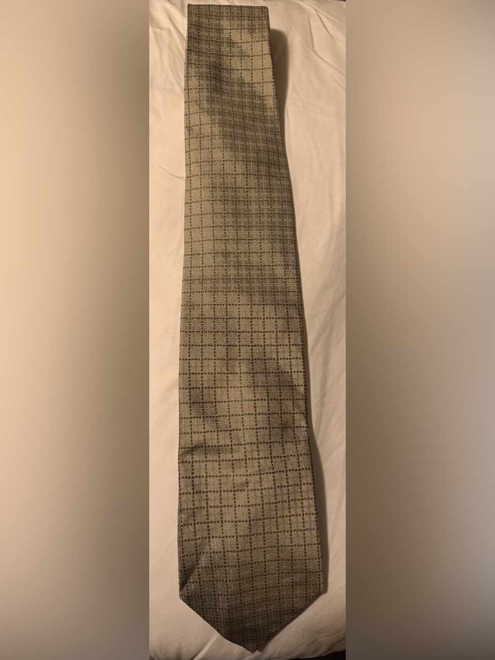 Zinco Men's Grid-Pattern Tie in Gray and Black